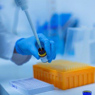 Пет стратегии за устойчива комуникация и изграждане на доверие в ерата на информирания пациент