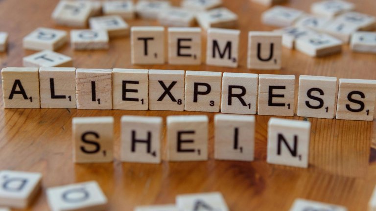 ЕК обвинява китайската платформа Temu в продажба на опасни продукти