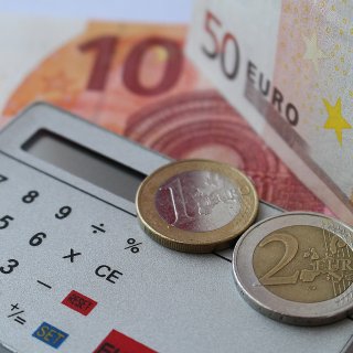 Икономистите на "УниКредит Булбанк" повишават прогнозата си за реалния растеж на БВП на България за 2023 г.