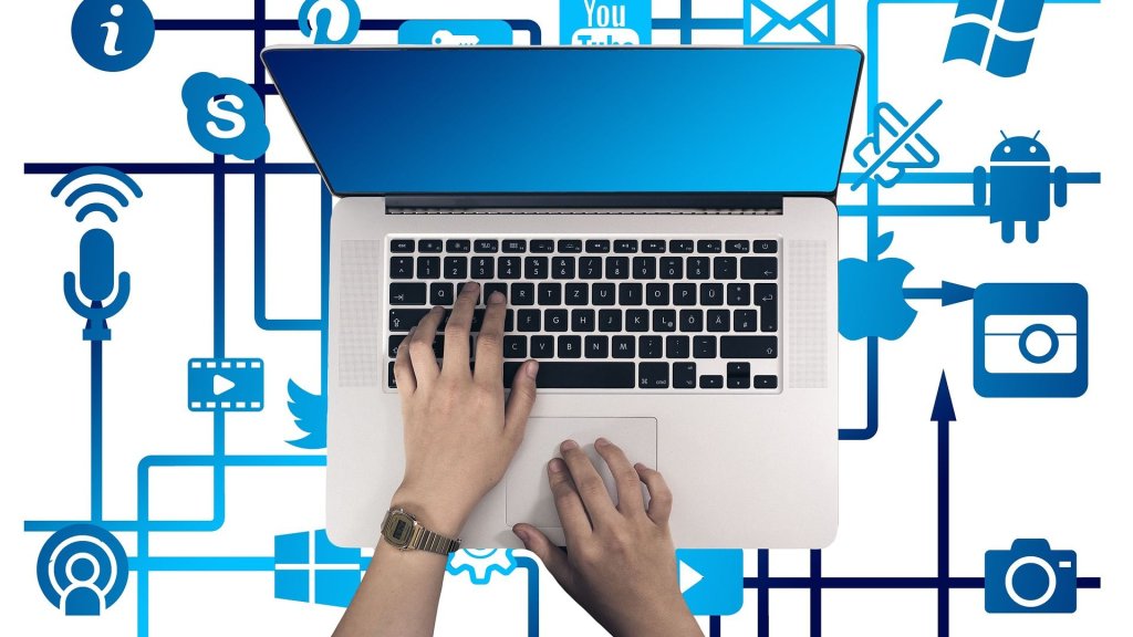 Четири тенденции, които ще оформят социалните мрежи през 2026 г. (и нито една не е свързана с AI)