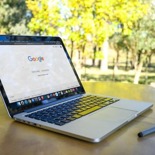 Класиране в Google Shopping: Кои са ключовите фактори за търговците на дребно?