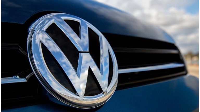 Volkswagen-logo-colors