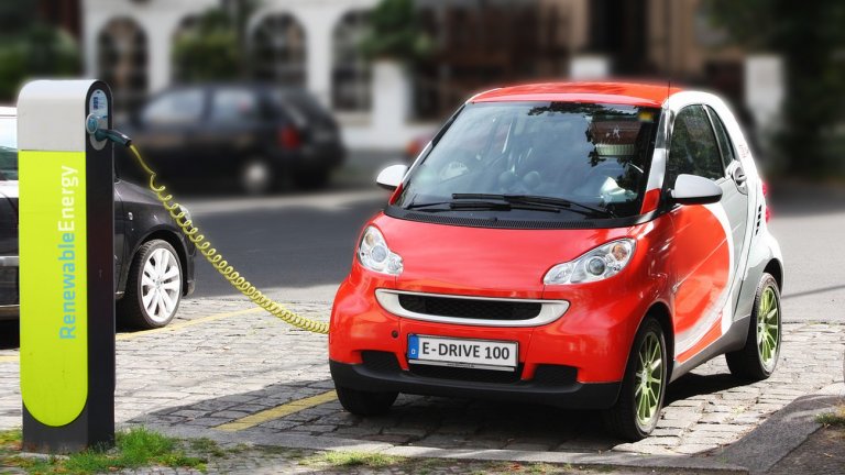 Electric_Car_recharging