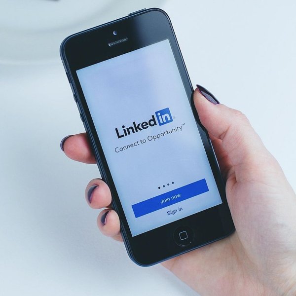 Какво да очакваме от социалните медии през 2026 г.? (II част: X и LinkedIn)