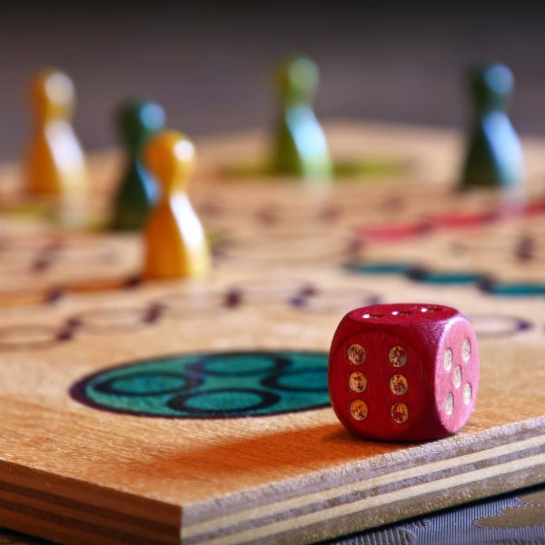 Как да задържите най-добрите си служители, когато не можете да ги повишите