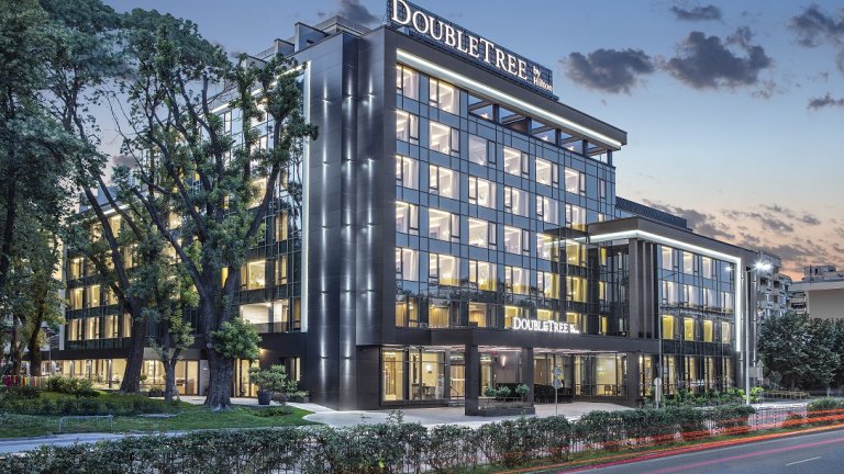 Хотел Doubletree by Hilton Plovdiv Center е избран за най-добър бизнес хотел на "Сграда на годината"