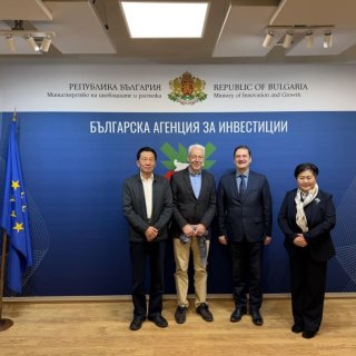 Китайската компания Huashuo подписа меморандум с "Тракия икономическа зона" за производство в България