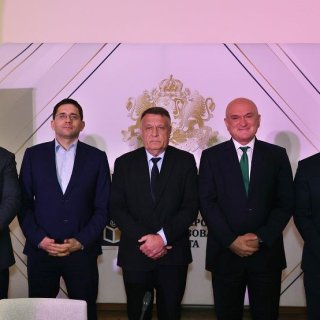 Институтът за компютърни науки, изкуствен интелект и технологии представи изкуствен интелект на български език