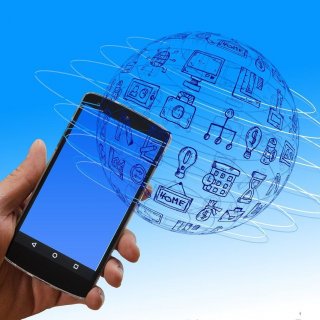 Мобилните устройства - единствената медия, чието използване хората не намаляват